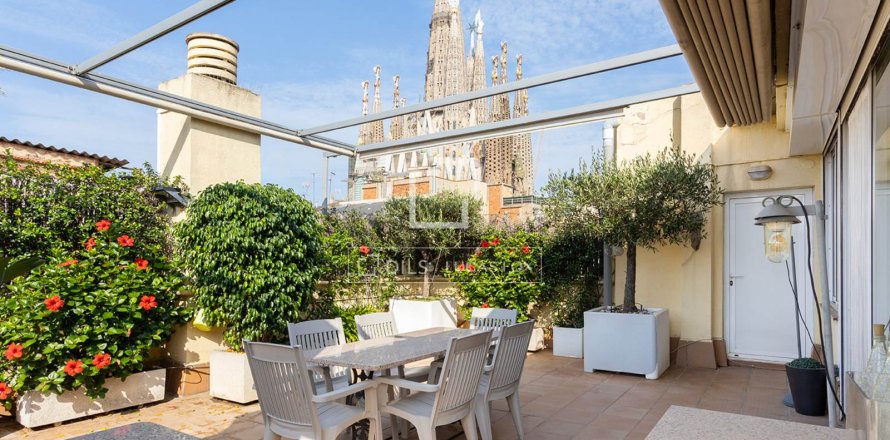 4 bedrooms penthouse for sale in Barcelona, Catalonia, Spain № 8481