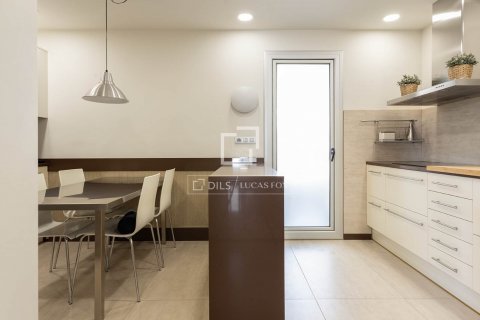 4 bedrooms penthouse for sale in Barcelona, Catalonia, Spain № 8481 - photo 24