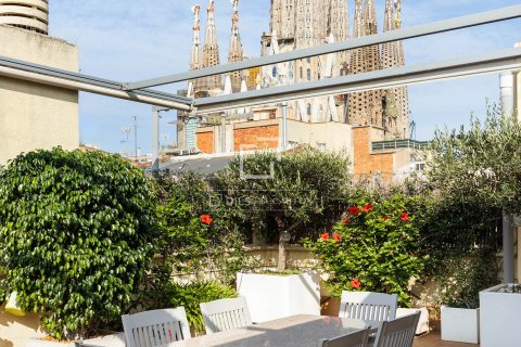 4 bedrooms penthouse for sale in Barcelona, Catalonia, Spain № 8481 - photo 3