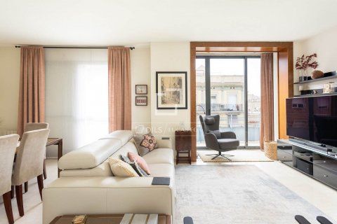 4 bedrooms penthouse for sale in Barcelona, Catalonia, Spain № 8481 - photo 13