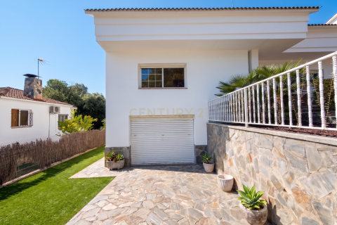 5 bedrooms house for sale in Santa Eulalia De Roncana, Barcelona, Catalonia, Spain № 8476 - photo 3