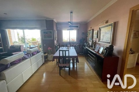 4 chambres duplex à vendre à Sant Feliu de Llobregat, Barcelona, Catalonia, Spain № 8300 - photo 6
