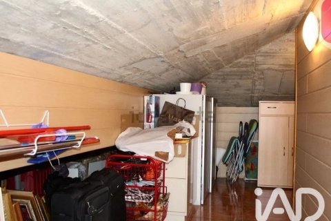 4 chambres duplex à vendre à Sant Feliu de Llobregat, Barcelona, Catalonia, Spain № 8300 - photo 23