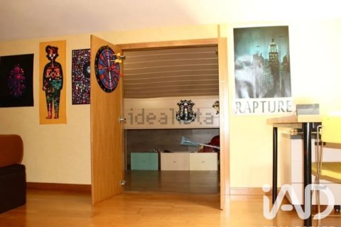 4 chambres duplex à vendre à Sant Feliu de Llobregat, Barcelona, Catalonia, Spain № 8300 - photo 28