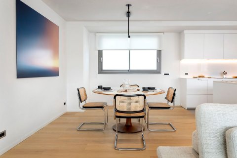 4 bedrooms apartment for sale in Barcelona, Catalonia, Spain № 8294 - photo 11