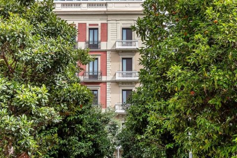 4 bedrooms apartment for sale in Barcelona, Catalonia, Spain № 8294 - photo 25