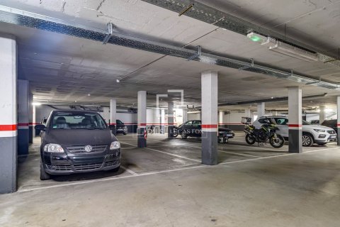 4 bedrooms apartment for sale in Barcelona, Catalonia, Spain № 6544 - photo 15