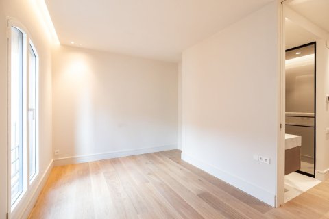 4 chambres apartment à vendre à Barcelona, Catalonia, Spain № 1525 - photo 27