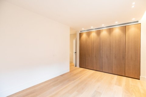 4 chambres apartment à vendre à Barcelona, Catalonia, Spain № 1525 - photo 21