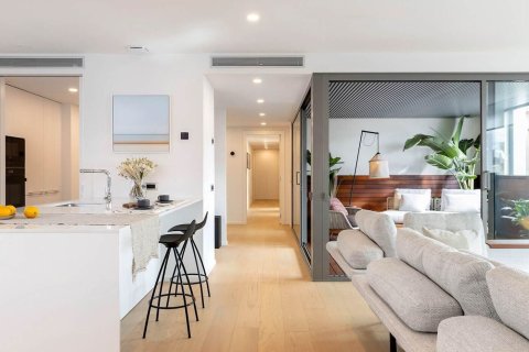 4 bedrooms apartment for sale in Barcelona, Catalonia, Spain № 1522 - photo 3