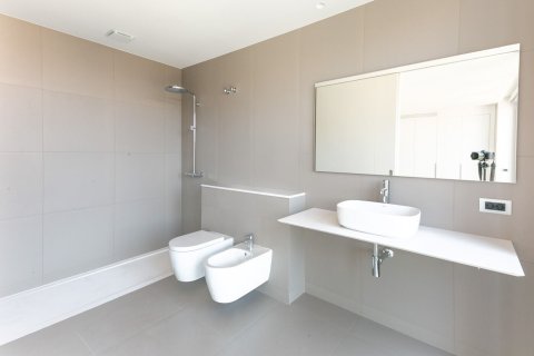 4 bedrooms apartment for sale in Barcelona, Catalonia, Spain № 1522 - photo 14