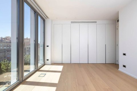 4 bedrooms apartment for sale in Barcelona, Catalonia, Spain № 1522 - photo 20