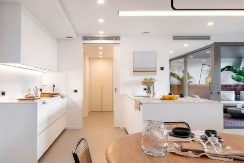 4 bedrooms apartment for sale in Barcelona, Catalonia, Spain № 1522 - photo 4