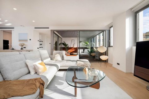 4 bedrooms apartment for sale in Barcelona, Catalonia, Spain № 1522 - photo 2