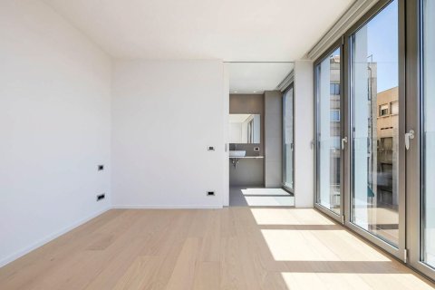 4 bedrooms apartment for sale in Barcelona, Catalonia, Spain № 1522 - photo 21