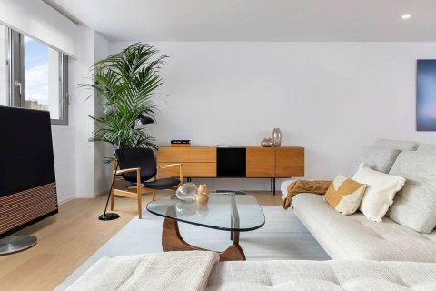 4 bedrooms apartment for sale in Barcelona, Catalonia, Spain № 1522