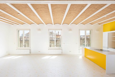 3 bedrooms apartment for sale in Barcelona, Catalonia, Spain № 4436 - photo 13