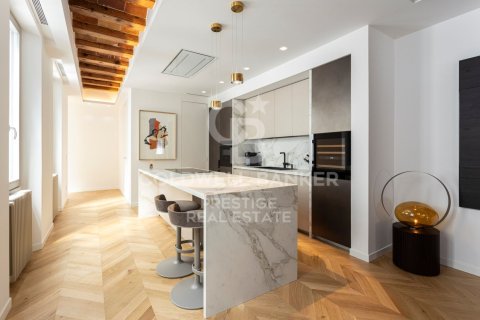 3 bedrooms apartment for rent in Barcelona, Catalonia, Spain № 6116 - photo 11