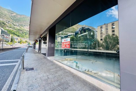 395 sq.m. commercial property for rent in Principado De Andorra (Ninguna Poblacion Tiene C.P.), Lleida, Catalonia, Spain № 6114 - photo 2