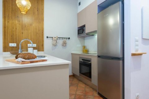 735 sq.m. commercial property for sale in Barcelona, Catalonia, Spain № 6181 - photo 9