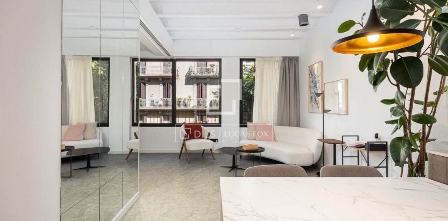 2 bedrooms apartment for sale in Barcelona, Catalonia, Spain № 8516