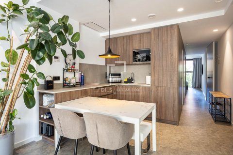 2 bedrooms apartment for sale in Barcelona, Catalonia, Spain № 8516 - photo 2