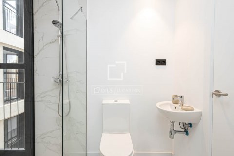2 bedrooms apartment for sale in Barcelona, Catalonia, Spain № 8581 - photo 14