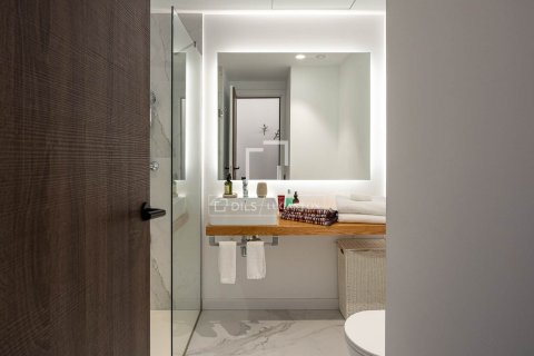 Apartamento de 2 dormitorios en venta en Barcelona, Cataluña, Spain № 8551 - foto 16