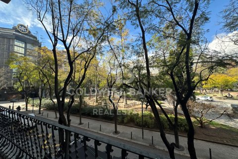 3 bedrooms apartment for sale in Barcelona, Catalonia, Spain № 7983 - photo 6