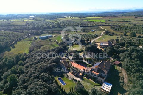 15 bedrooms house for sale in Llers, Girona, Catalonia, Spain № 5390 - photo 19