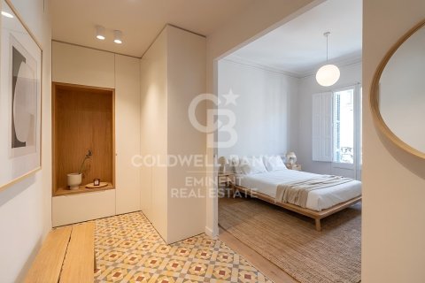 Apartamento de 4 dormitorios en venta en Barcelona, Cataluña, Spain № 7923 - foto 13