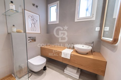 Apartamento de 4 dormitorios en venta en Barcelona, Cataluña, Spain № 7923 - foto 15