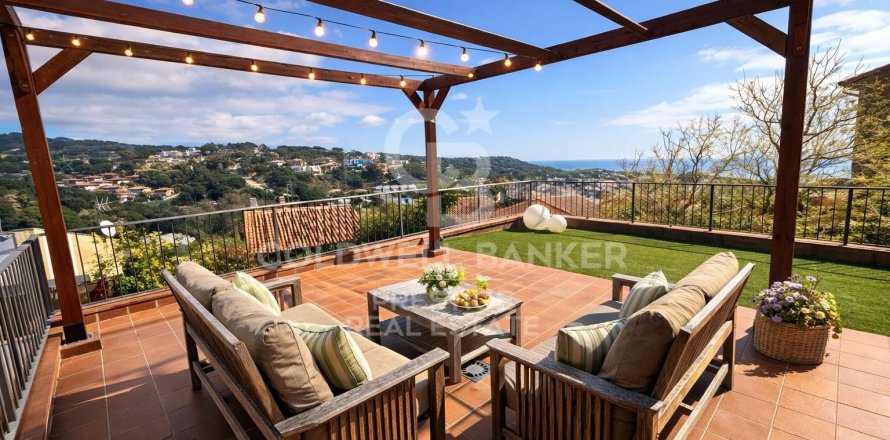 3 bedrooms house for sale in Sant Pol de Mar, Barcelona, Catalonia, Spain № 7821
