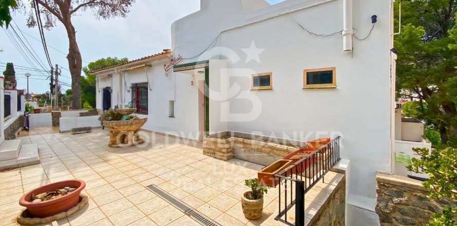 4 chambres house à vendre à Roses, Girona, Catalonia, Spain № 5571
