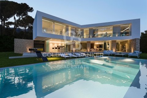5 bedrooms house for sale in Teia, Barcelona, Catalonia, Spain № 6081 - photo 2