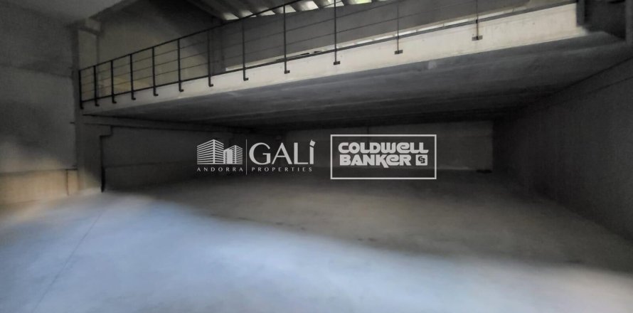 458 sq.m. commercial property for sale in Principado De Andorra (Ninguna Poblacion Tiene C.P.), Lleida, Catalonia, Spain № 5393