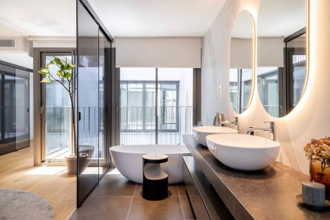3 bedrooms apartment for sale in Barcelona, Catalonia, Spain № 6776 - photo 11