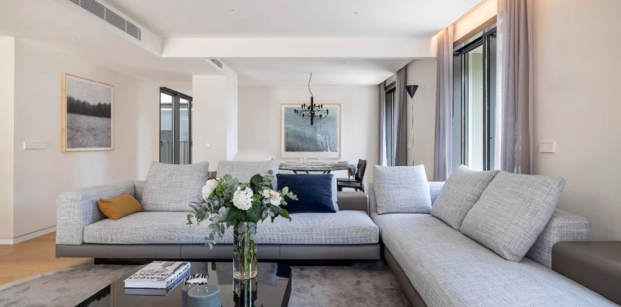 3 bedrooms apartment for sale in Barcelona, Catalonia, Spain № 6780