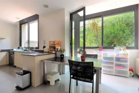 7 bedrooms house for sale in Barcelona, Catalonia, Spain № 1726 - photo 17