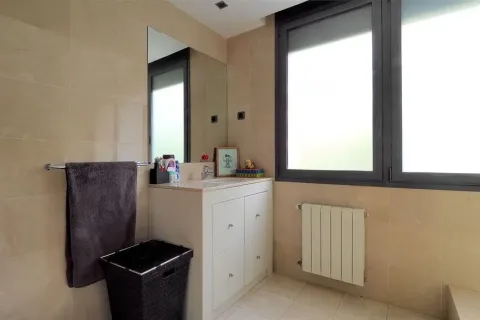 7 bedrooms house for sale in Barcelona, Catalonia, Spain № 1726 - photo 23