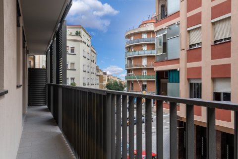 4 bedrooms apartment for sale in Barcelona, Catalonia, Spain № 1731 - photo 24