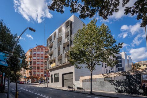 4 bedrooms apartment for sale in Barcelona, Catalonia, Spain № 1731 - photo 4