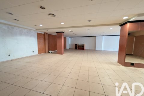 480 m² commercial property à vendre à Manresa, Barcelona, Catalonia, Spain № 9032 - photo 7