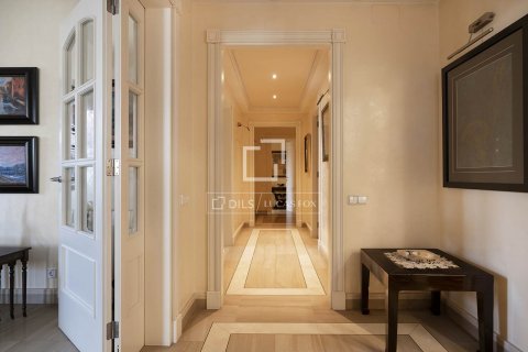 3 bedrooms apartment for rent in Barcelona, Catalonia, Spain № 9029 - photo 15