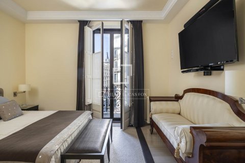 3 bedrooms apartment for rent in Barcelona, Catalonia, Spain № 9029 - photo 22