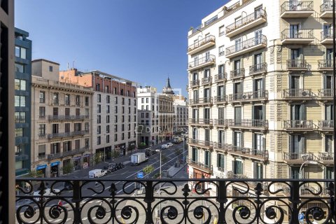 3 bedrooms apartment for rent in Barcelona, Catalonia, Spain № 9029 - photo 18