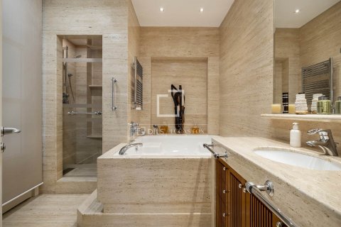 3 bedrooms apartment for rent in Barcelona, Catalonia, Spain № 9029 - photo 27