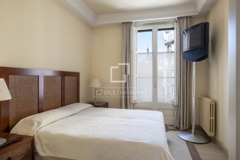 3 bedrooms apartment for rent in Barcelona, Catalonia, Spain № 9029 - photo 17