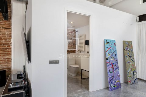 3 bedrooms apartment for rent in Barcelona, Catalonia, Spain № 9027 - photo 13