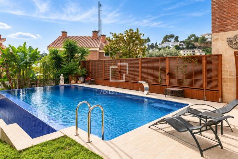 5 bedrooms villa for rent in Castelldefels, Barcelona, Catalonia, Spain № 9028